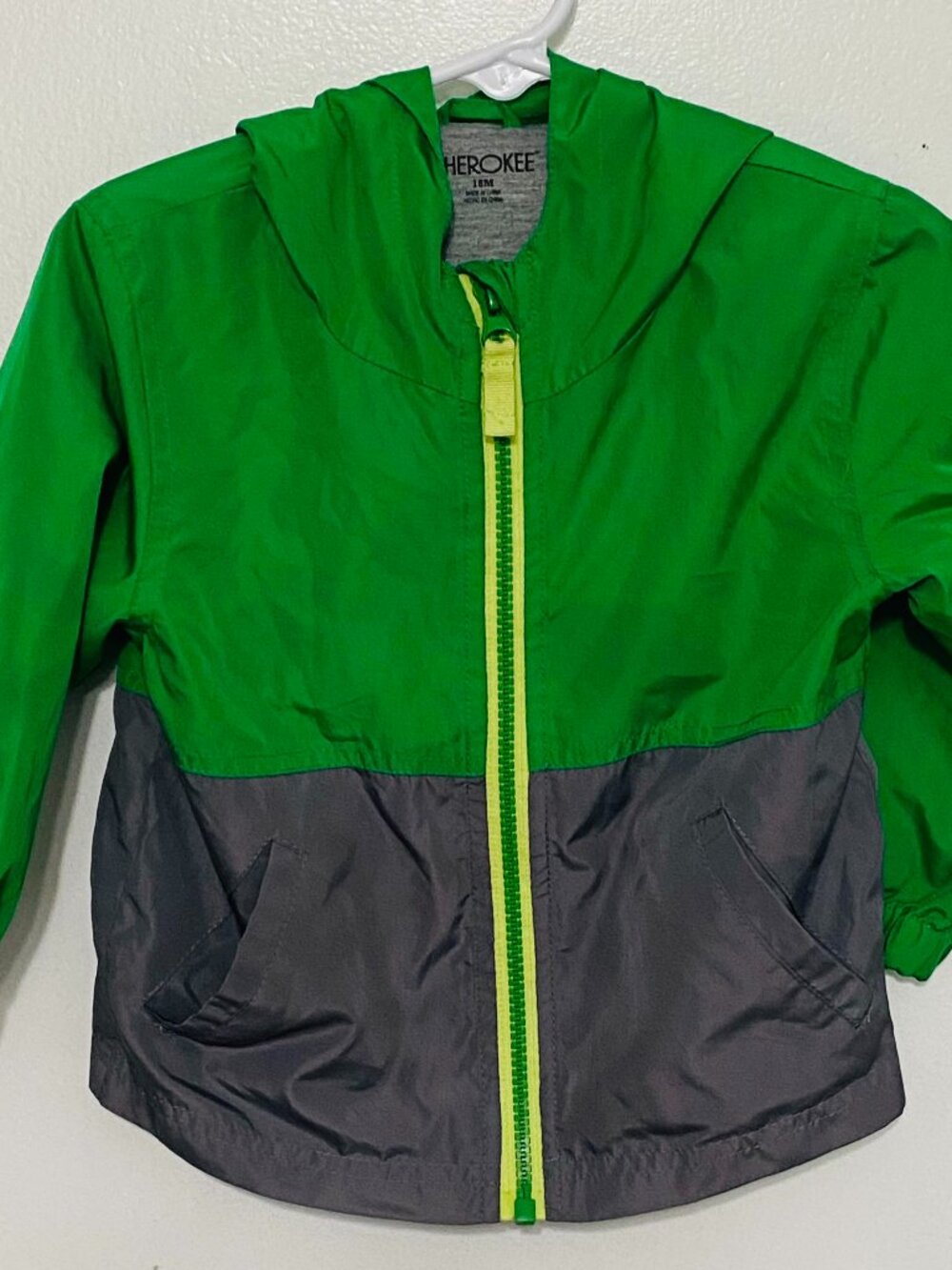 Boys 18M Rain Jacket Cherokee Green/Gray Hooded EUC